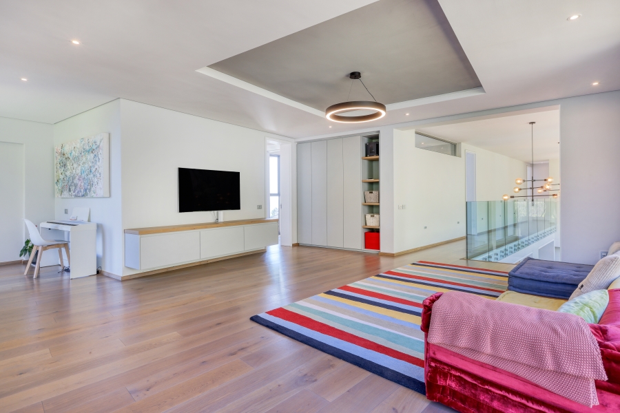 5 Bedroom Property for Sale in Camps Bay Western Cape